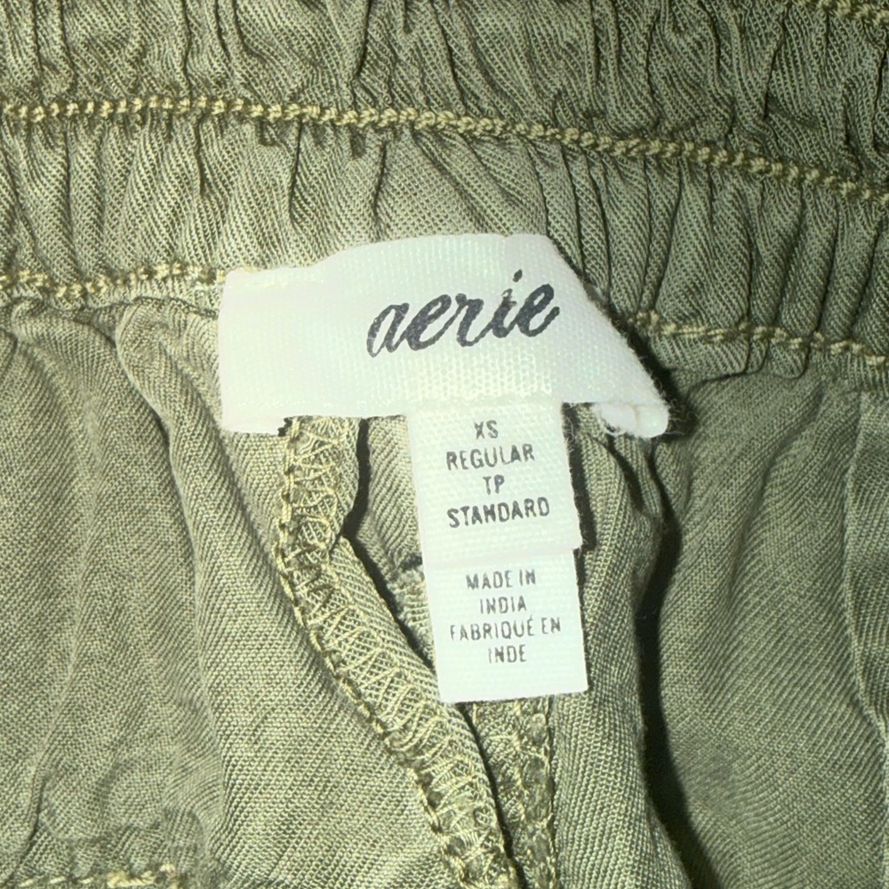 Aerie. Draper Chill Trouser. Olive Green. Size XS. - Picture 4 of 8